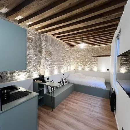 The Family - Le Olive Apartment